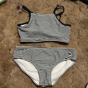 abercrombie kids 15/16 black and white bikini